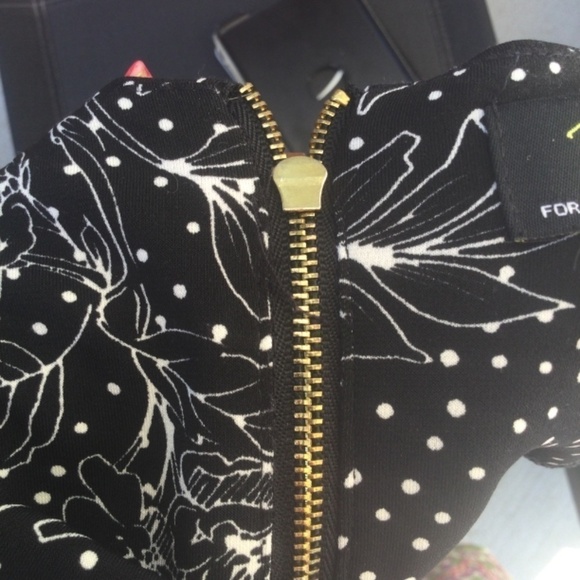 Taylor for Pea in a Pod maternity dress size small Floral Black Midi Dress s LBD - Picture 6 of 10